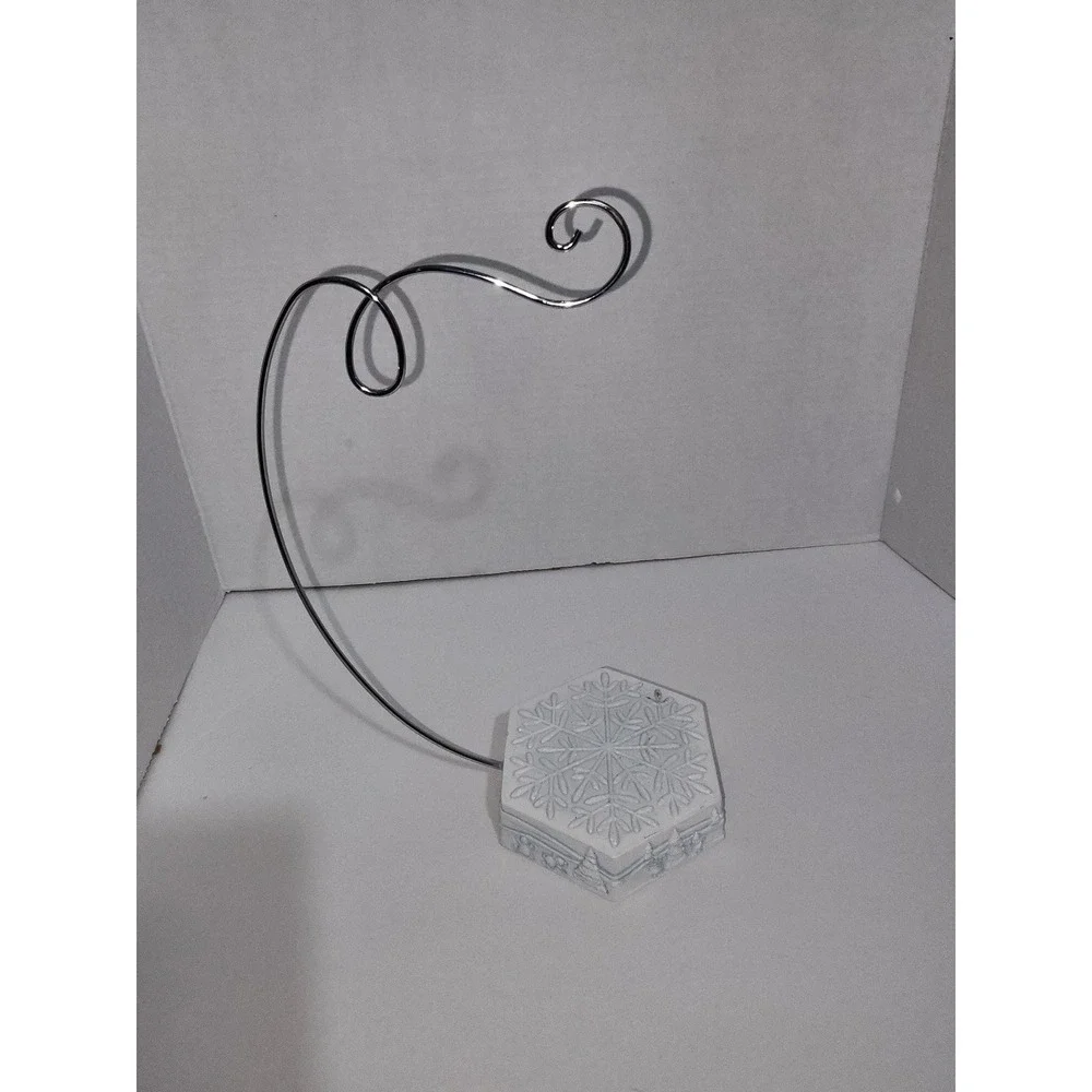 2020 Hallmark Club Exclusive Christmas‎ Snowflake Ornament Holder